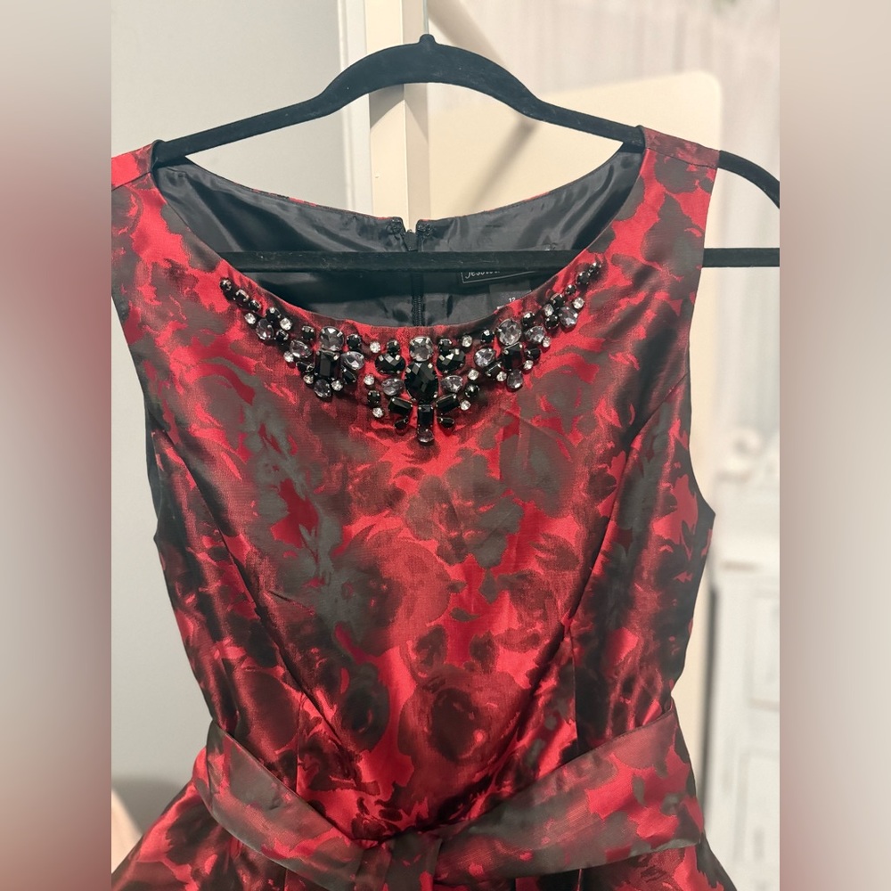 Jessica Howard Red Black Floral Cocktail Dress Size 12 Beaded Neckline Midi - Picture 2 of 9